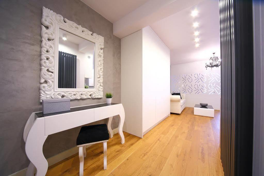 Old Town Friendhouse Apartments Krakow Ngoại thất bức ảnh