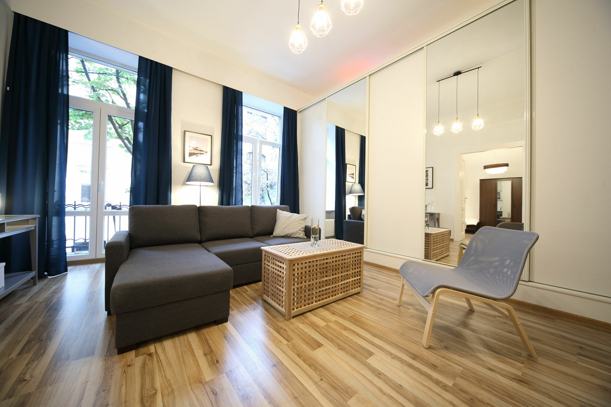 Old Town Friendhouse Apartments Krakow Ngoại thất bức ảnh